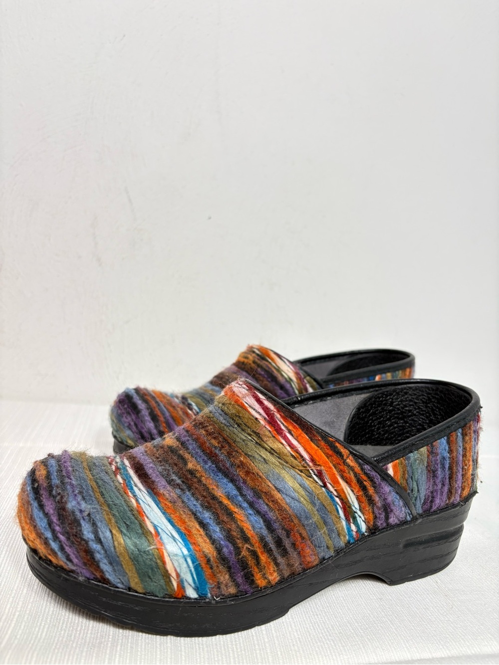 DANSKO Mulitcolor Yarn Clogs 38 (7.5/8) - Picture 15 of 15